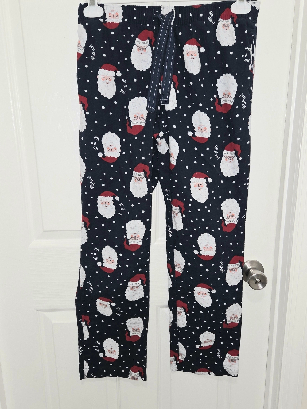 Old Navy Woman's Flannel Pajama Pants Santa Print Size Small.